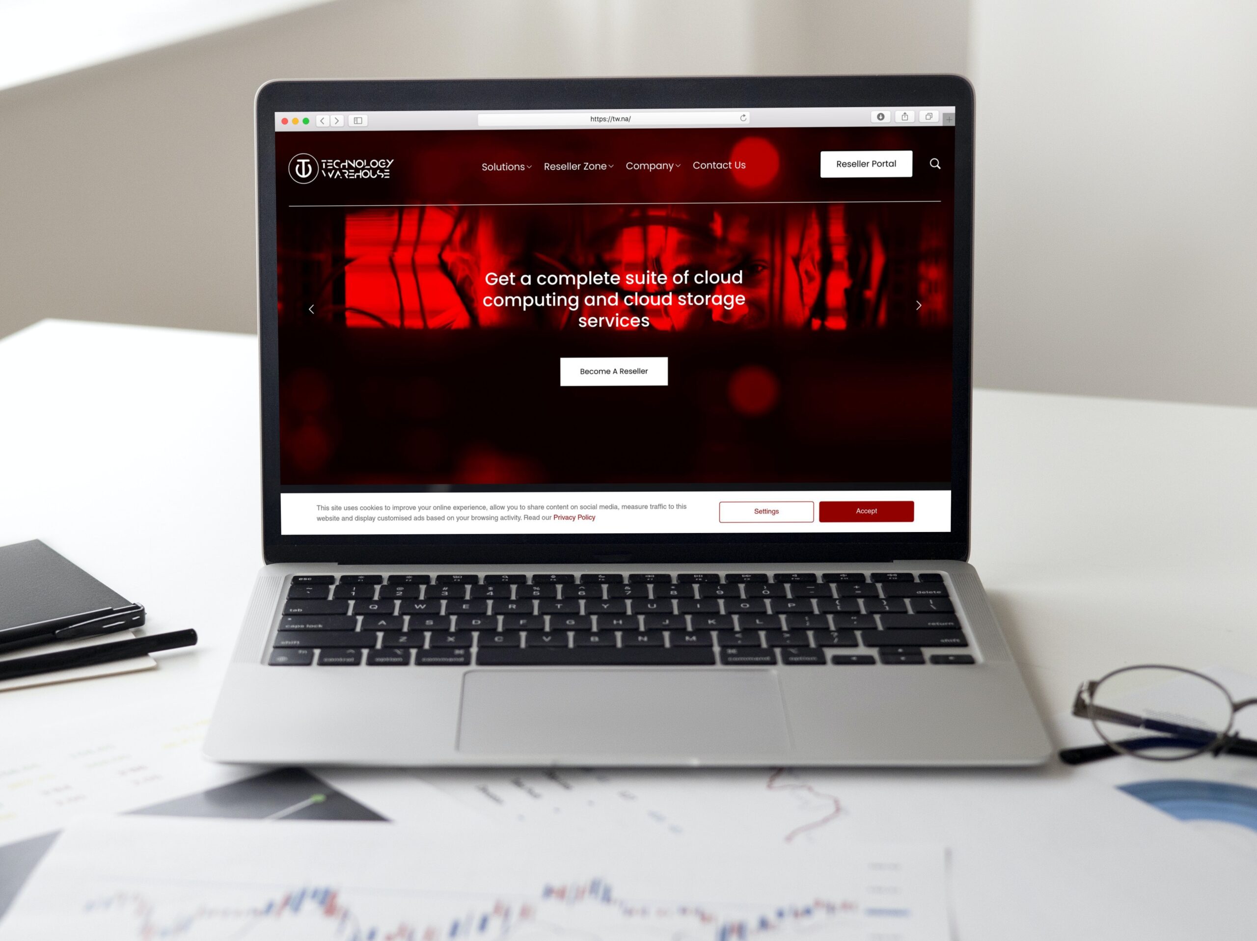 technology-warehouse-website-1